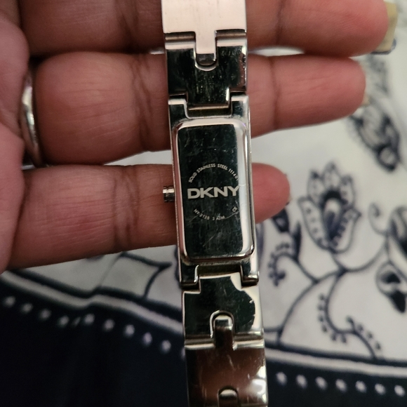 Watch - Picture 3 of 4